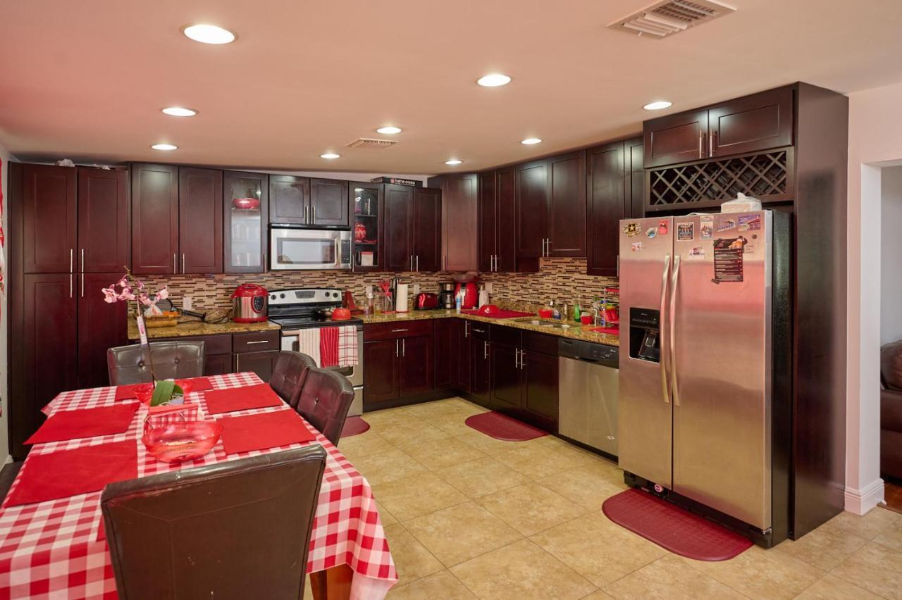 Fabulous Hollywood Living Space מראה חיצוני תמונה